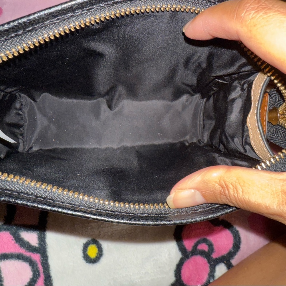 Marc Jacobs Black and Cream Makeup Bag - Picture 5 of 5